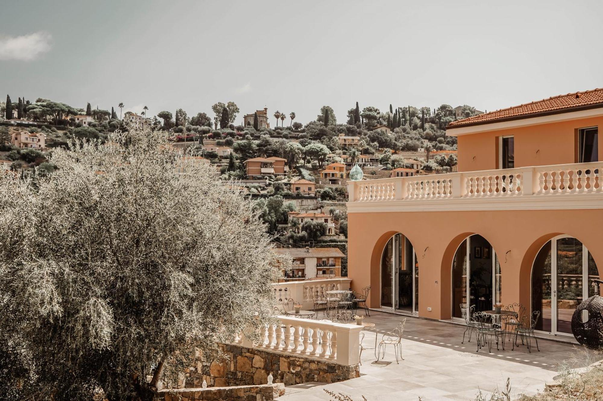 Residenza Villa Genua Bordighera Exterior photo